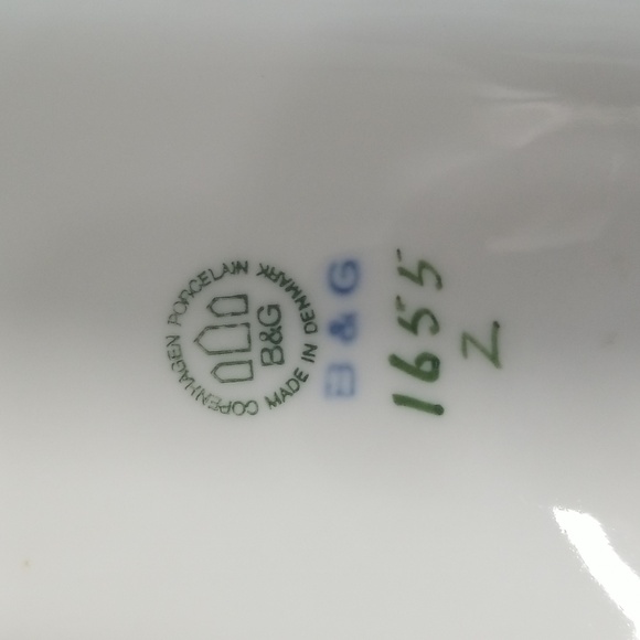 Copenhagen Porcelain The Little Match Girl B&G Bing and Grondahl Figurine Signed - Picture 13 of 13